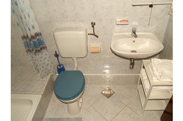 Pension de famille Okrug Donji 10